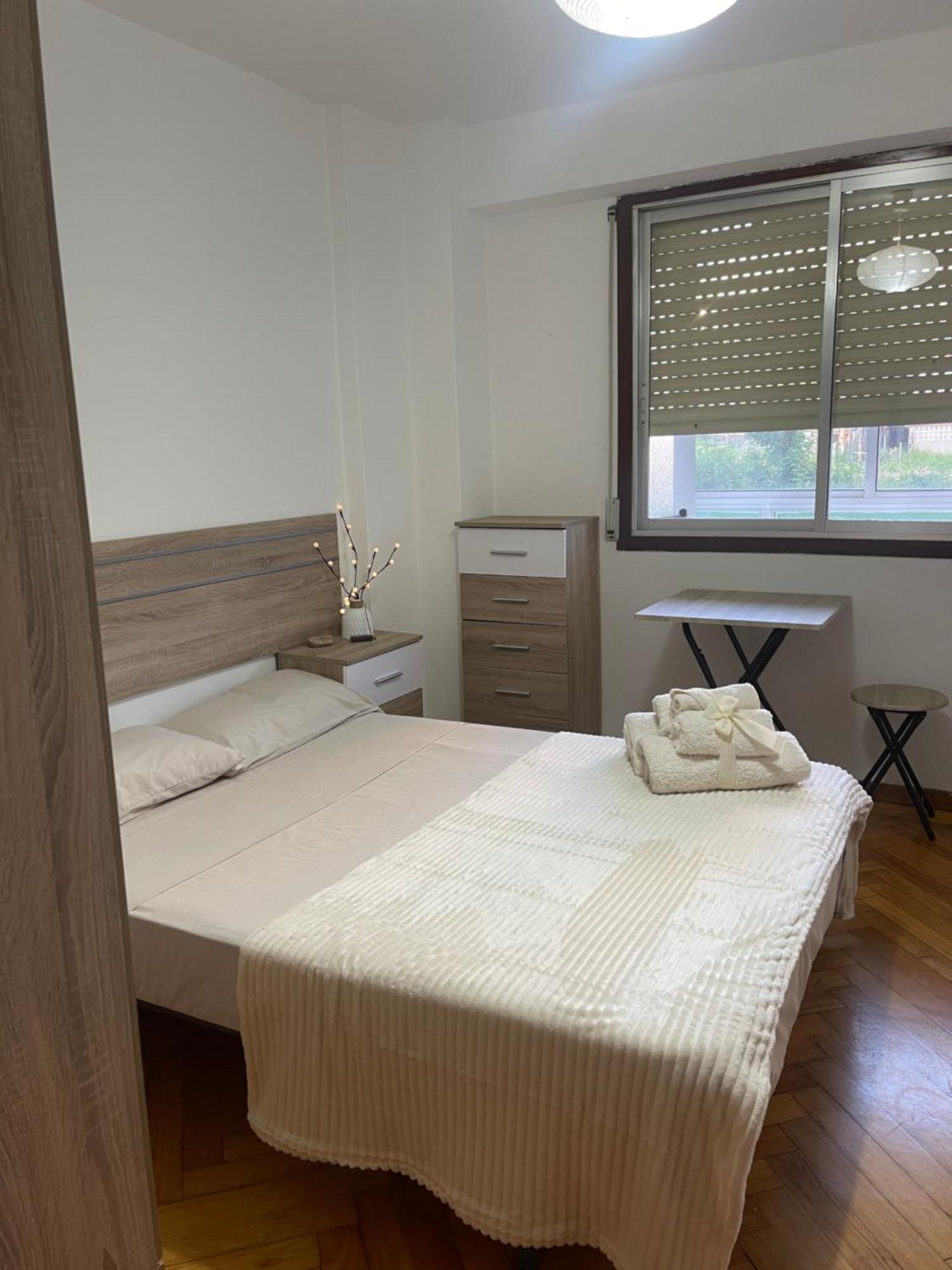 Disfruta De Exclusiva Habitacion Privada, A 5 Minutos De La Playa Βίγκο Εξωτερικό φωτογραφία
