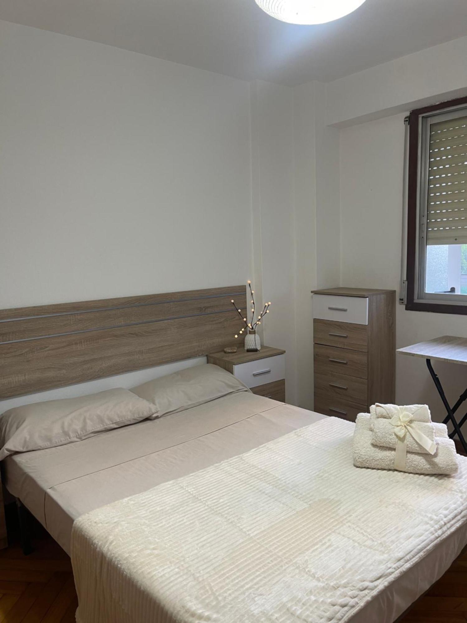 Disfruta De Exclusiva Habitacion Privada, A 5 Minutos De La Playa Βίγκο Εξωτερικό φωτογραφία
